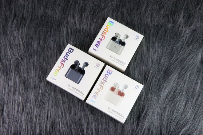 牙耳机弱水时砂budsfree i评测。凯发k8网站登录专业歌手的选择无线降噪蓝(图4)